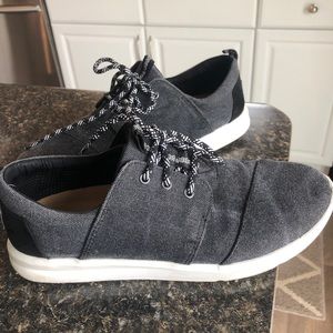 Toms Tennis Shoes